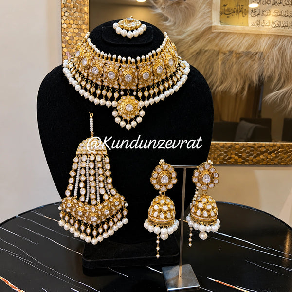 Royal Gold-Plated Semi-Precious Kundan Bridal Jewelry Set by Kundun Zevrat